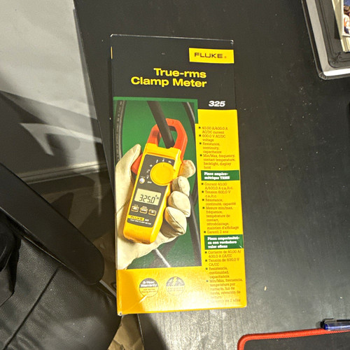Fluke 325 true rms - 325,