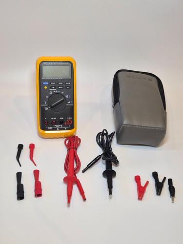 Fluke true rms - 87,