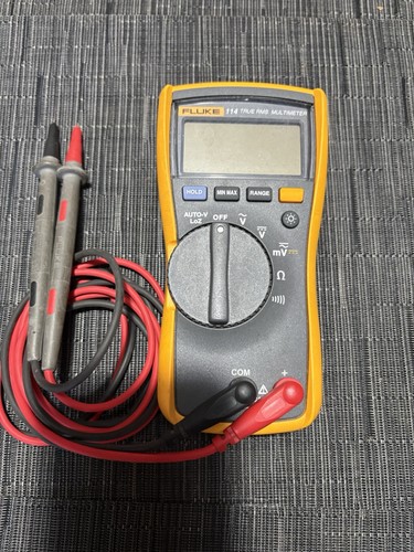 Fluke 114 true rms digital - fluke,