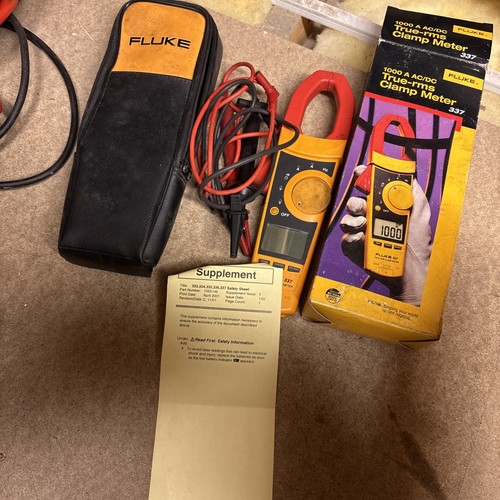 Fluke 337 true rms clamp - rms,