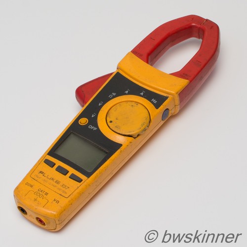 Fluke 337 true rms - true,