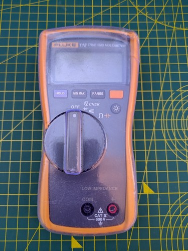 Fluke 113 600v true rms - 113, ac/dc