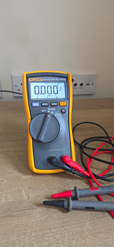 Fluke 113 true rms multimeter - rms,