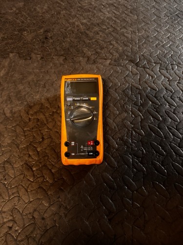 Fluke 175 true - fluke,