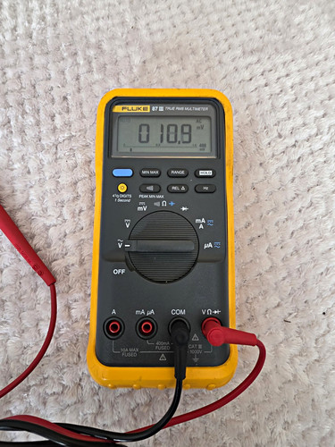Fluke iii true rms - 87,