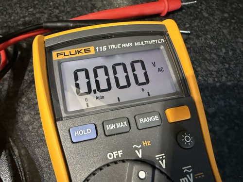 Fluke 115 true rms - true, multimeter