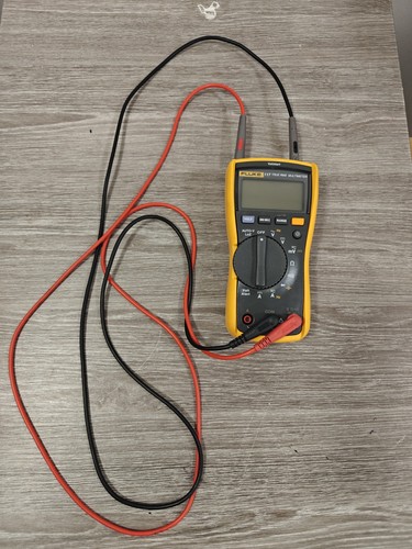 Fluke 117 true rms digital - 117,