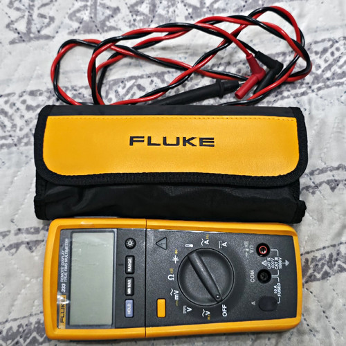 Fluke 233 remote - display, true